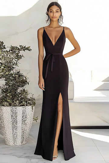 Black Sheath/Column V-Neck Formal Dress With Slit